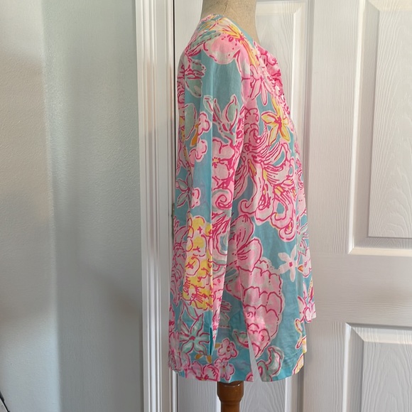 Lilly Pulitzer Amelia Island top pink blue - Picture 3 of 10